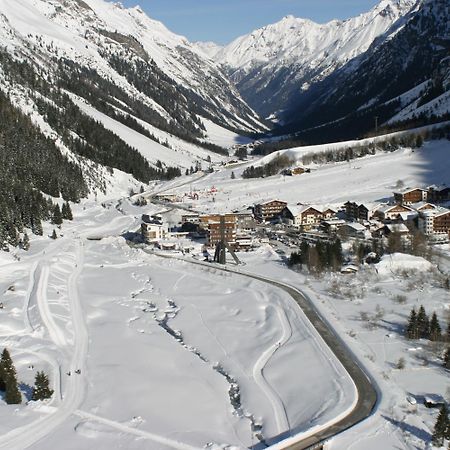Piz-Hotel Санкт-Леонгард-ім-Пітцталь Екстер'єр фото