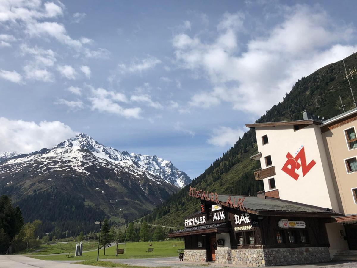 Piz-Hotel Санкт-Леонгард-ім-Пітцталь Екстер'єр фото