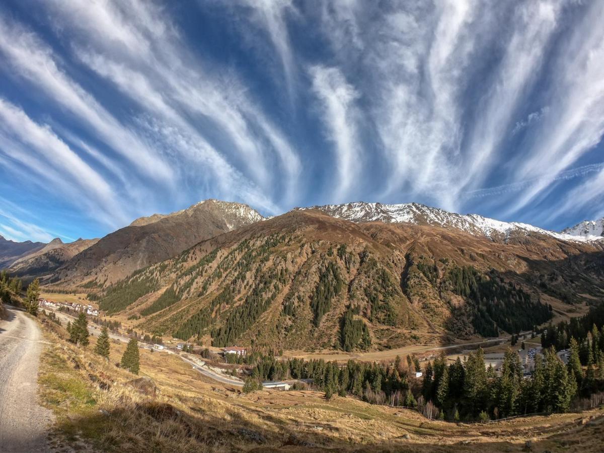 Piz-Hotel Санкт-Леонгард-ім-Пітцталь Екстер'єр фото